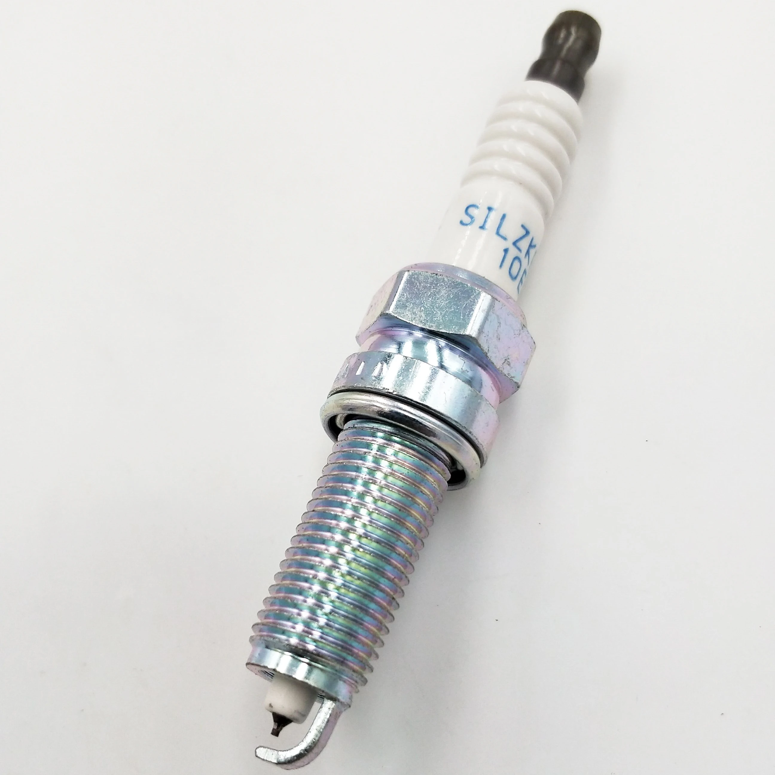 8 шт 1884610060 SILZKR6B-10E иридиевая Свеча зажигания 18846-10060 SILZKR6B10E для Hyundai акцент Veloster Kia Rio