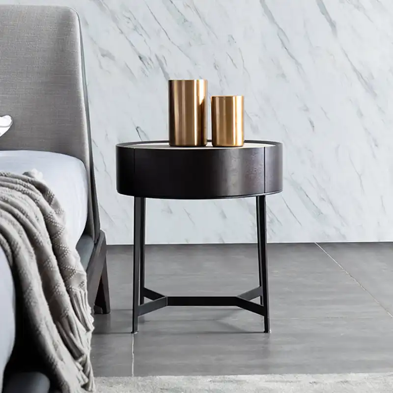 Simple Black Modern Iron Casting Golden Nightstand Coffee End