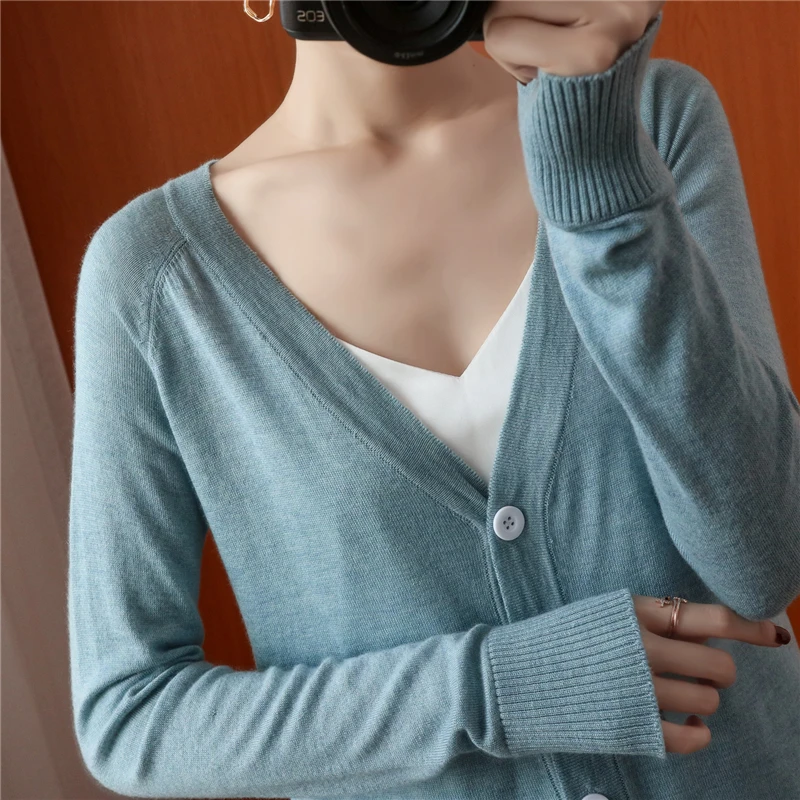 Soft merino superfine wool knitted ladies cardigan buttoned thin section loose casual sweater 4 colors purple blue pink |