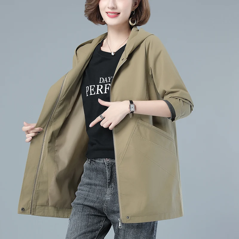 

2022 New Autumn Women Jackets Long Sleeve Windbreaker Korean Loose Hooded Coat Casual Female Jacket Outwear 4XL