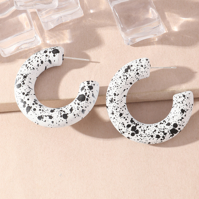 Geometric Polka Dot Earrings For Women's Personality Cold Style Black And White Dali Pattern Inkjet Jewelry Accessories