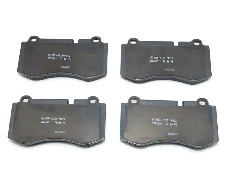 E180l e200l e260l e300l e320l e400l w212 керамики тормозных колодок - Цвет: e400l w212  front