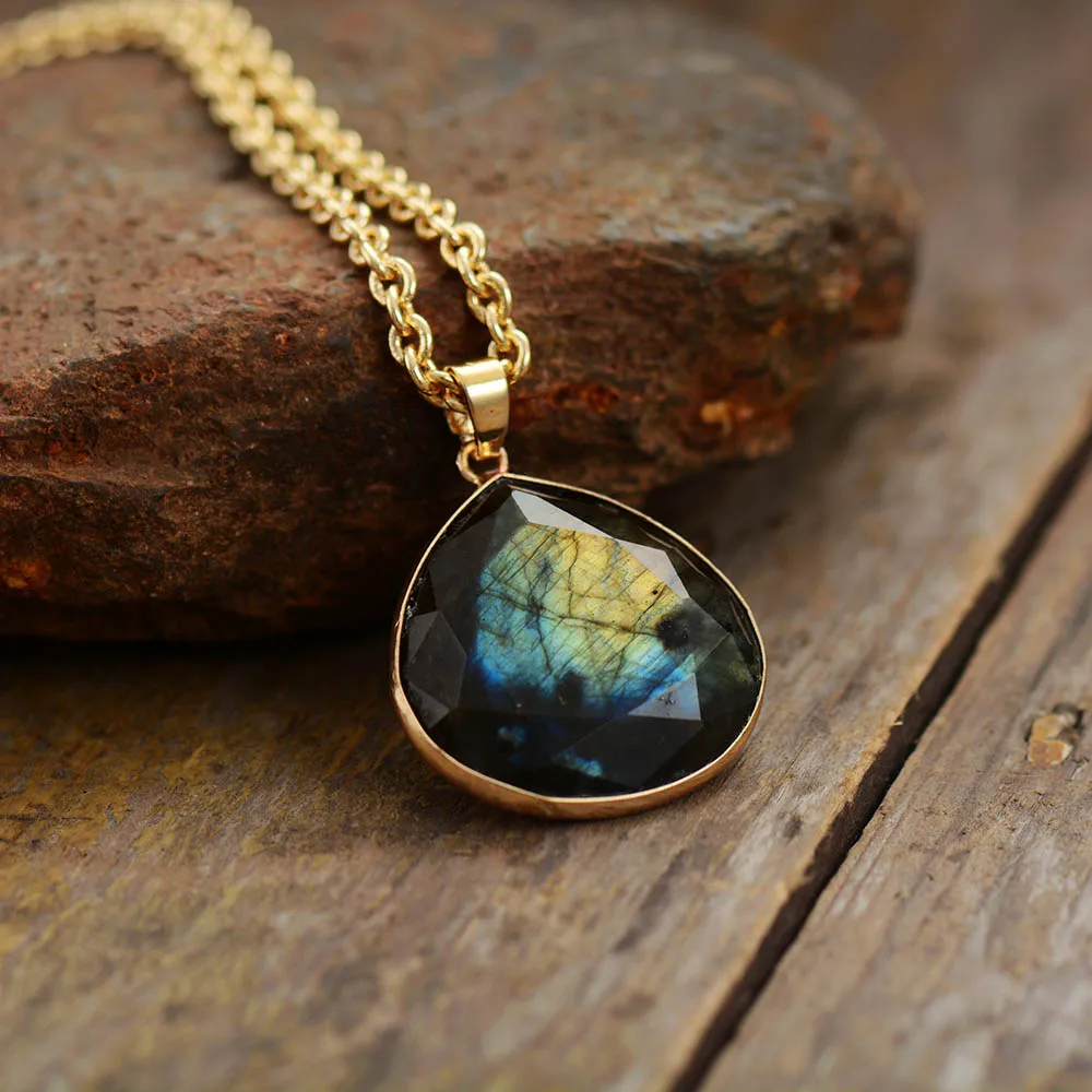 Natural Stone Teardrop Pendant Necklace Labradorite Gold Tone Chain Short Necklace Unique Gems Jewelry Wholesale Dropshipping