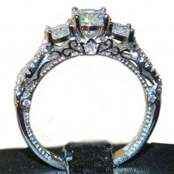

Fashion 925 sterling silver ring Classic Round Three-stone Simulated Diamond Wedding Rings for Women jewelry Size 5/6/7/8/9/10