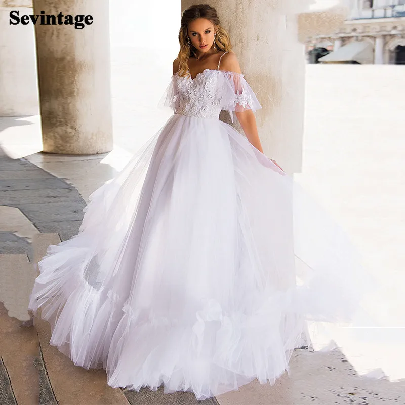

Sevintage 3D Flowers Boho Wedding Dresses Off The Shoulder Appliques Lace Bridal Gown Pearls Vintage Bride Dress Princess 2021