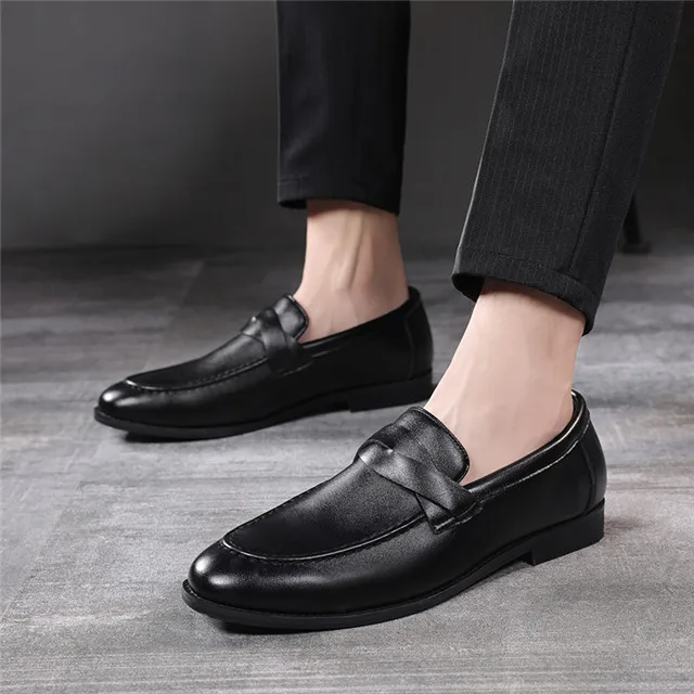 Merkmak/новые осенние мужские лоферы; кожаные Формальные Элегантные модельные туфли; простые мужские туфли; Повседневная обувь без застежки; большие размеры 48, 47, 46, 45 - Цвет: Black Men Shoes