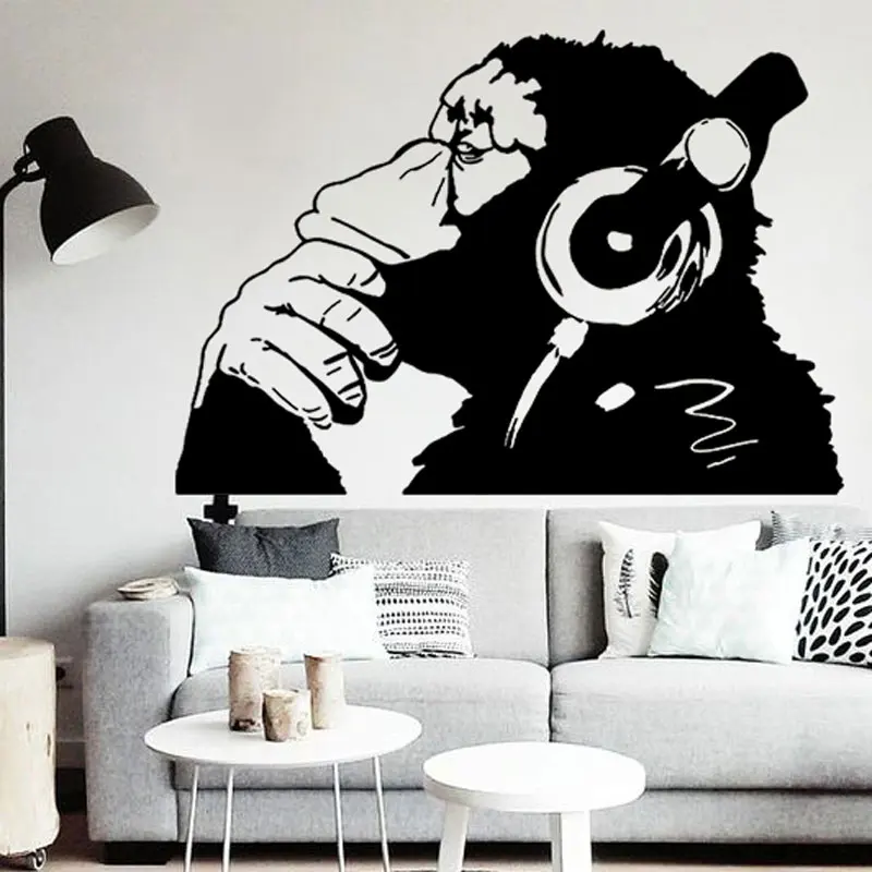 Виниловая наклейка на стену Banksy обезьяна с наушниками/один цвет шимпа прослушивание музыки в наушниках/уличная наклейка в стиле граффити WL149