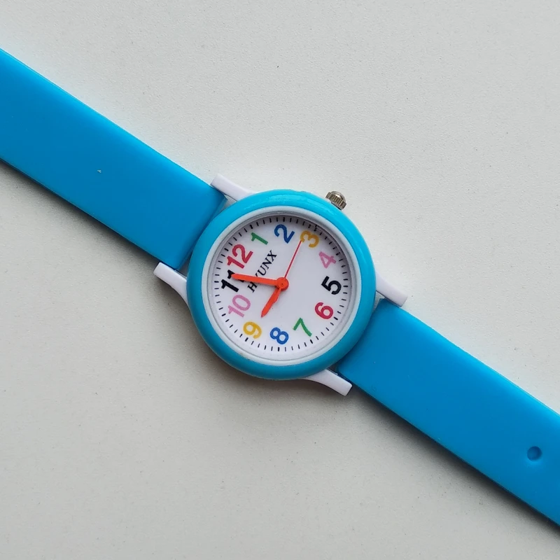 Новое поступление Детские Кварцевые часы силиконовый ремешок одноцветные цифровые часы для детей мальчиков и девочек Рождественский подарок электронные часы - Цвет: Небесно-голубой