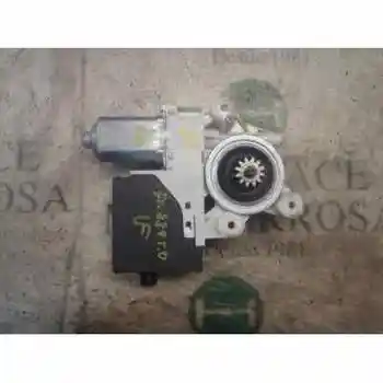 

WINDOW MOTOR REAR RIGHT Ford Focus C-MAX (CHAP) 12 PINS BROSE 992764100 981537100 Siemens 5WK11575E