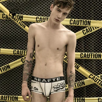 

New 2020 Men Cotton Slim Streetwear Underwear Sexy White Boxers Brand Soft Breathable Panties Man Boxeur Homme Underpants Shorts