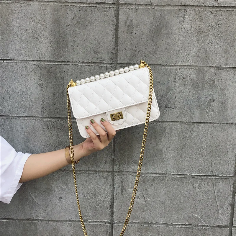 

2019 New Spring and Summer Fashion Joker Shoulder Slung Pearl Lingge Chain Bag Women on The New Small Bag Women's Bag