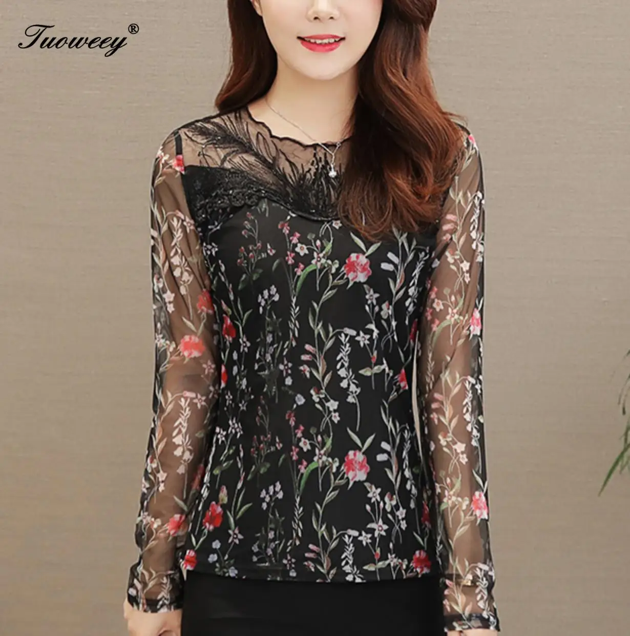 Women blouse shirt New 2019 women blouses long sleeve Mesh shirt Slim Hollow out lace blouse plus size blouse women tops blusas