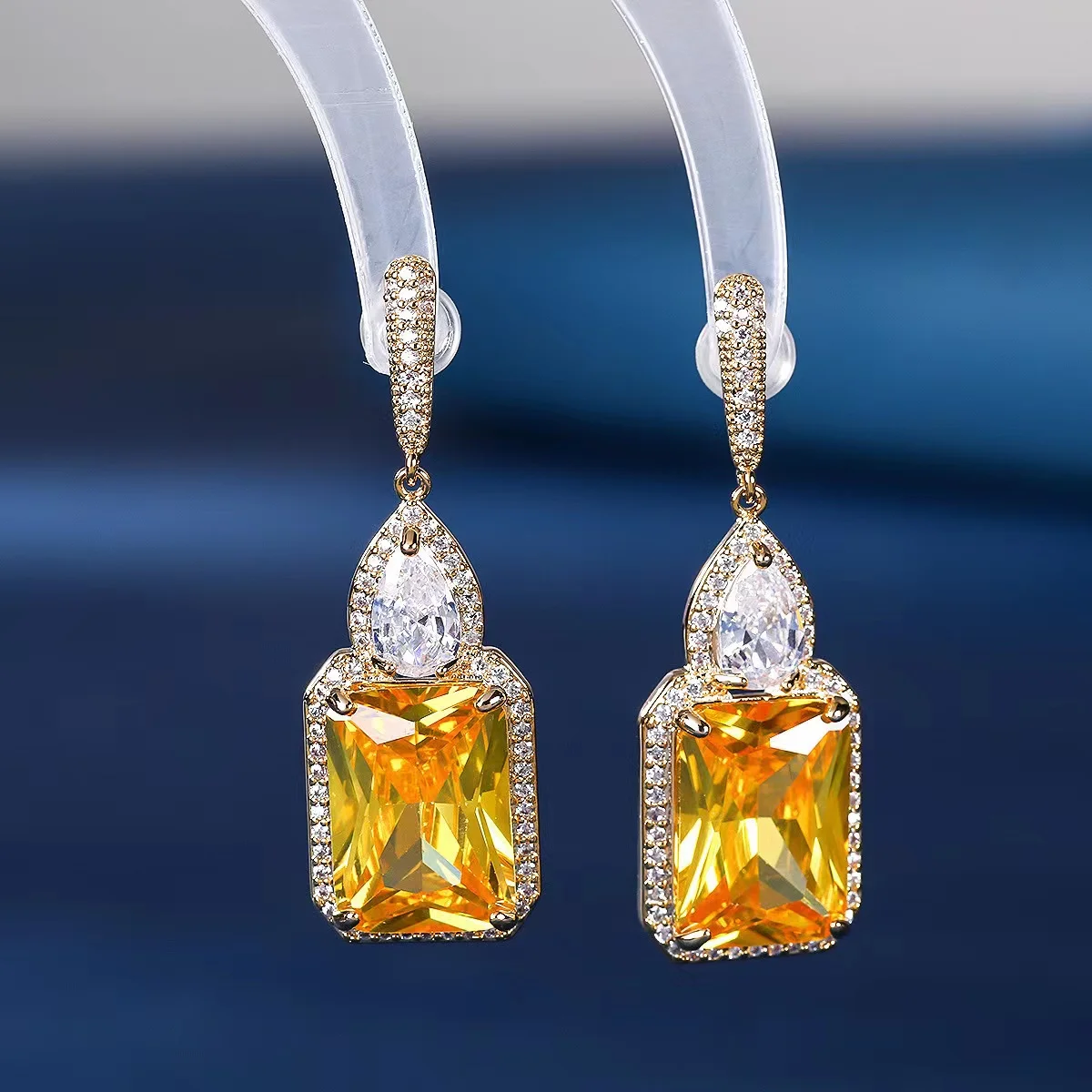 

EYER Luxury Geometric Cubic Zircon Statement Dangle Drop Green Earrings For Women Wedding Bridal Colorful Fashion Earrings 2021