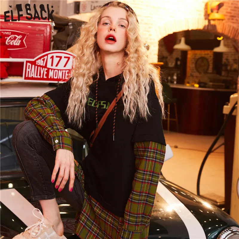 

ELFSACK Black Plaid Patchwork Casual Pullover Hooded Sweatshirt Women 2020 Winter Jesus Print Long Sleeve Female Daily Tops