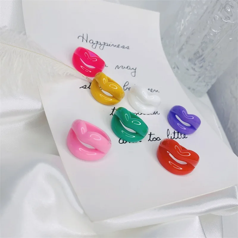 Finger Ring New Fashion Punk Colorful Lips Shape Hollow Resin Mouth Lip Acrylic For Women Girl Hiphop Party