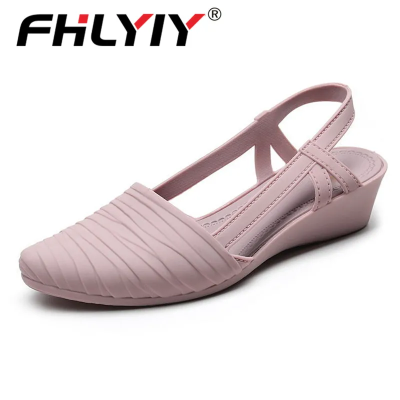 Сандалии желе женские с острым носком мягкая подошва низкий каблук повседневные