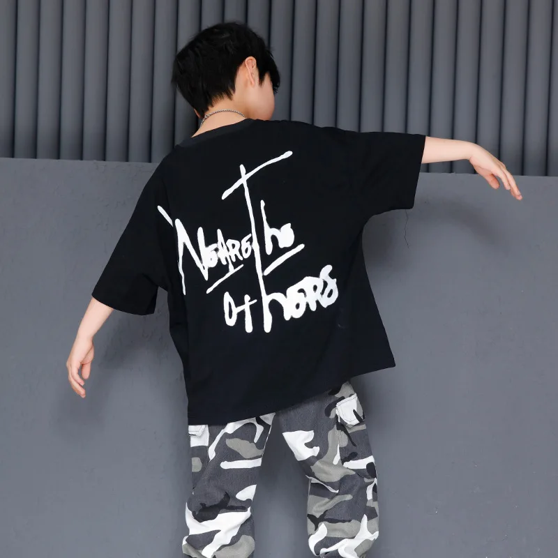 Модная одежда в стиле хип-хоп для мальчиков, уличная одежда для От 3 до 17 лет, танцевальный комплект одежды для девочек, черная футболка и камуфляжные штаны