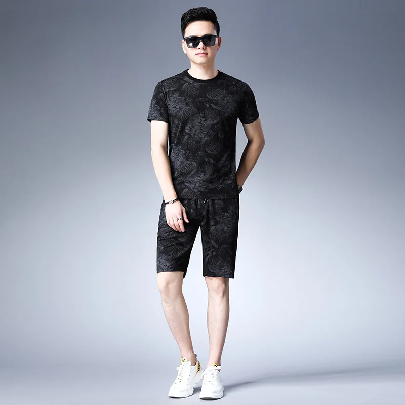 Mens Summer Tracksuit Animal Printed Short Sleeve Sweatshirt High Street Male Sportswear O-Neck Casual Tshirt 2 Piece Set 4XL Mens Summer Tracksuit Animal Printed Short Sleeve Sweatshirt High Street Male Sportswear O-Neck Casual Tshirt 2 Piece Set 4XL