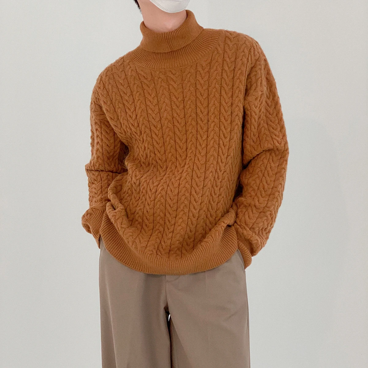 

Twist turtleneck sweater boys retro Hong Kong style ins thick winter sweater Korean version of the trend loose