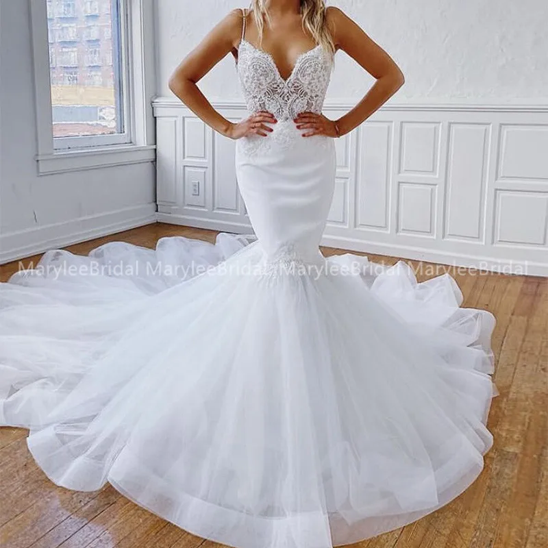 

Gorgeous Mermaid Wedding Dresses Spaghetti Straps Cathedral Train Robe De Mariee Backless Lace Appliques Tulle Bridal Dresses