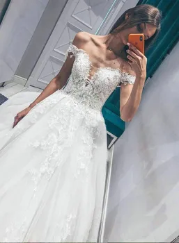 

2020 White Lace Wedding Dress Ball Gown V-neck Off-Shoulder Appliqued Lace Sweep Train Dress for Wedding