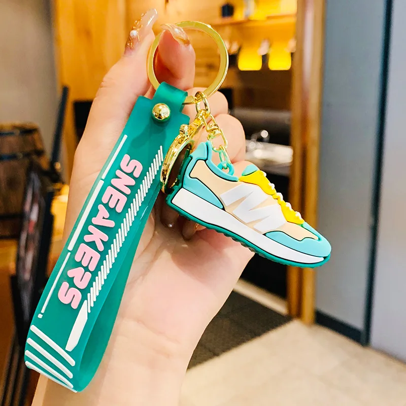 louis vuitton shoe keychain