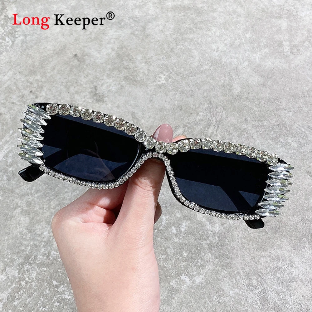 

Fashion Small Diamond Sunglasses Women Square Rhinestone Retro Trendy Rectangle Sun Glasses Vintage Female Eyeglasses Oculos de