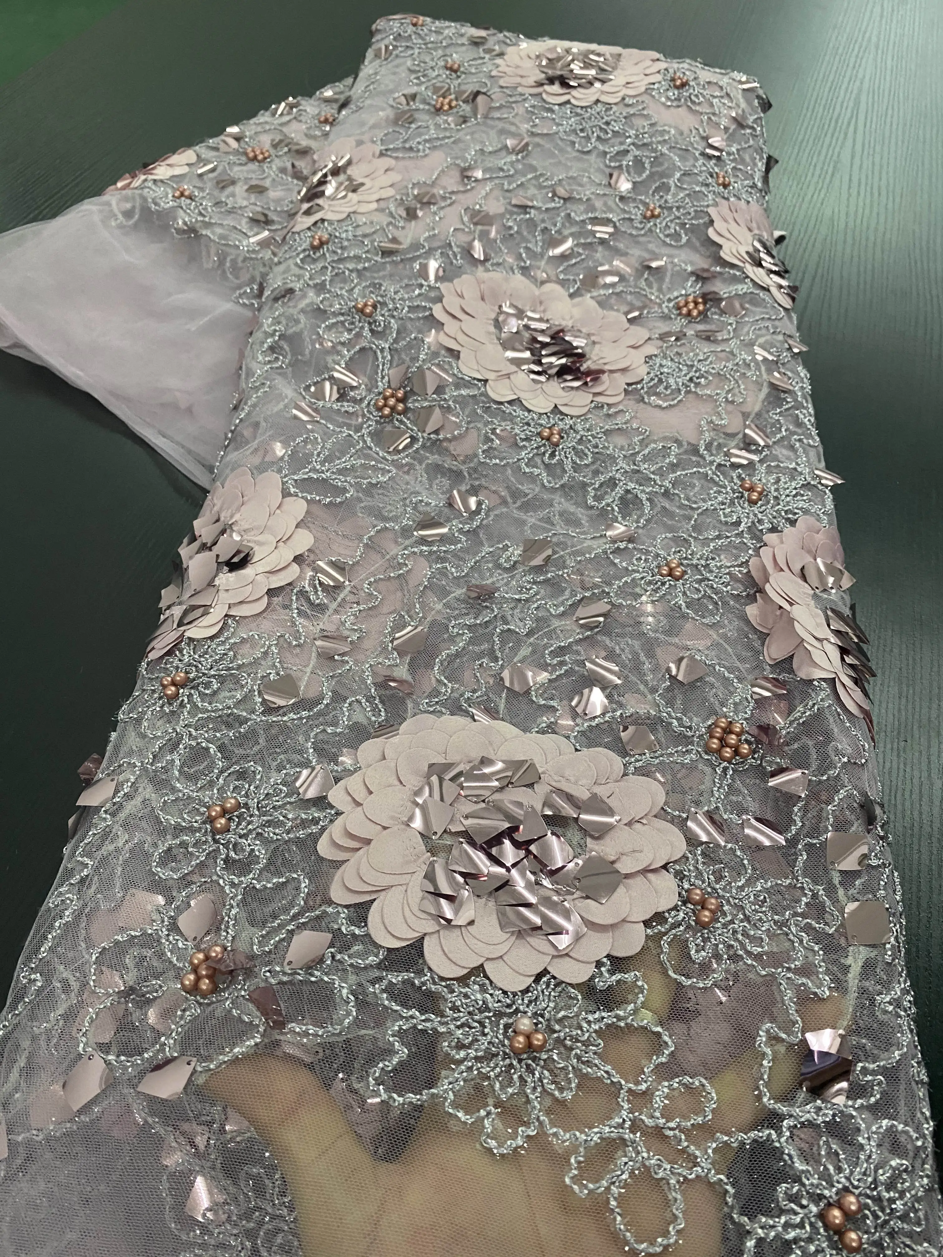 

African Lace Fabric 2020 High Quality Embroidery French Mesh Lace Fabrics With Sequins For Nigerian Party Dress Sewing YA2640B