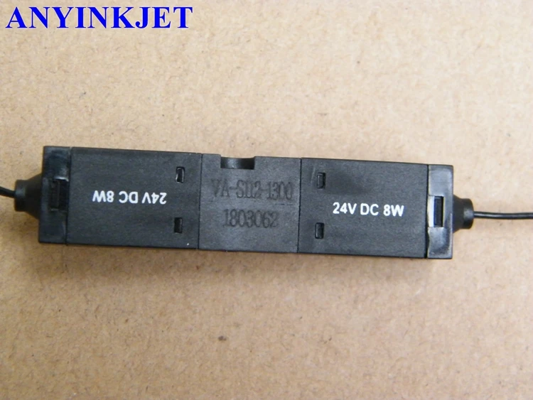 24V 8W