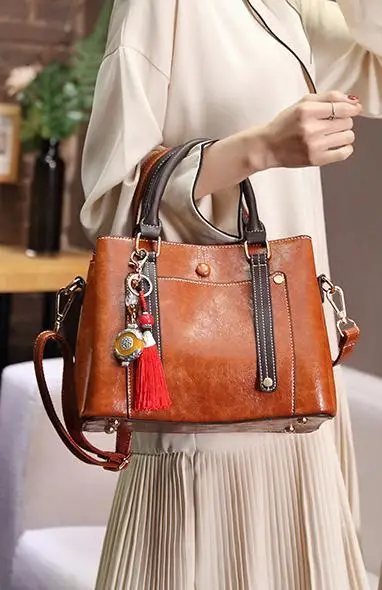 

2019 new Paul handbags Europe and the United States atmosphere wild handbag fashion shoulder Messenger bag