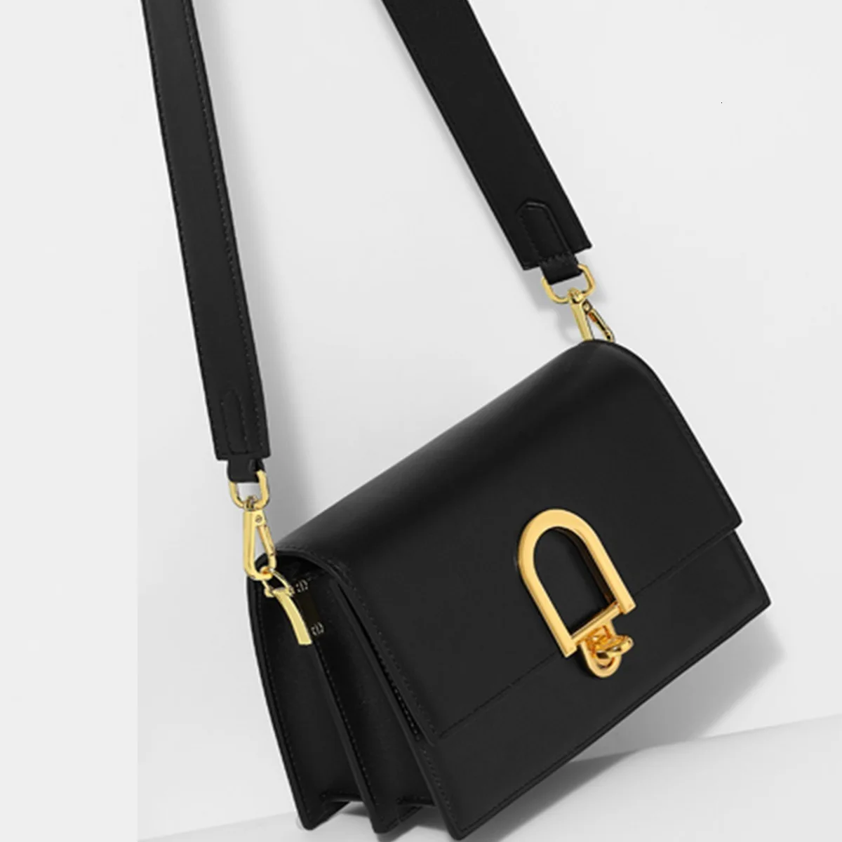 

Ma'am Genuine Leather Package Concise Personality Lock Catch Solid Color Single Shoulder Messenger Crossbody Bags New Design