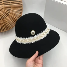 Маленькая милая черная шерсть? Рыбацкая шляпа, вечерние шляпы в английском стиле, светская жемчужная кружевная маленькая шляпа