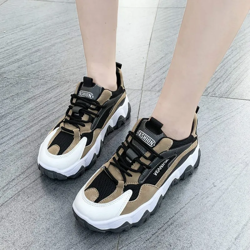 Khaki Женские кроссовки на платформе со шнуровкой; модная женская повседневная обувь на толстой подошве - Цвет: Khaki