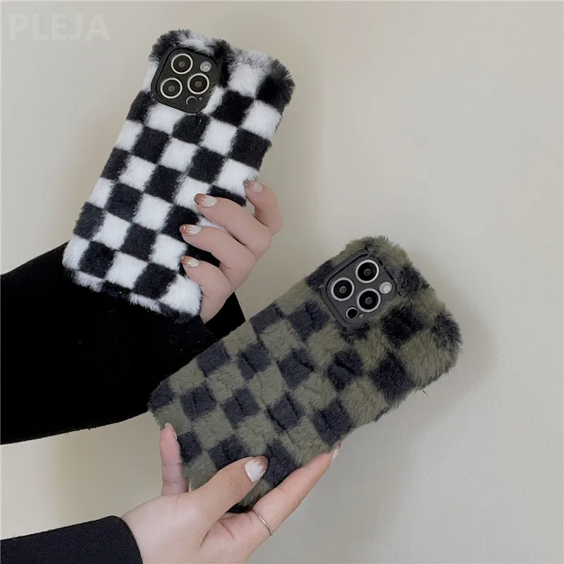 Fashion Warm Soft Plush Grid Pattern Phone Case For iPhone 11 12 Pro Max 7 8 plus SE 2020 X XR XS Winter Furry Back Cover | Мобильные