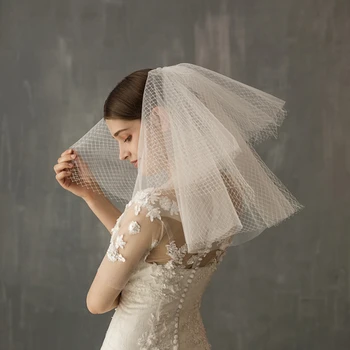 

Wedding Veil Multilayer Bride Ivory Vintage Mesh Tulle Cute Sweet Shoulder Length Veil and Comb Accessories Parmalambe