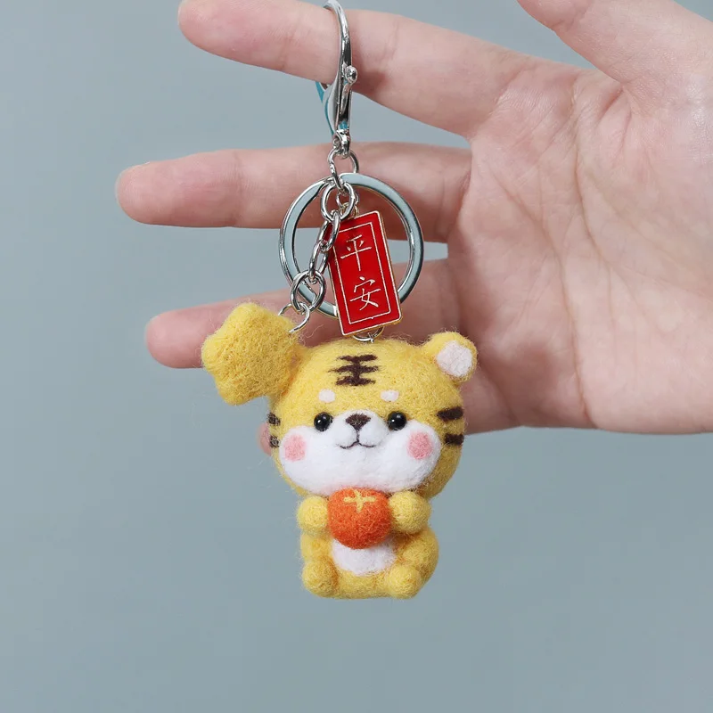 No Fashion Handmade Wool Needle Felt Kit Diy Package Lovely Hot Ins Animal Sheep Duck Tiger Deer Custom Felting Decoration Doll
