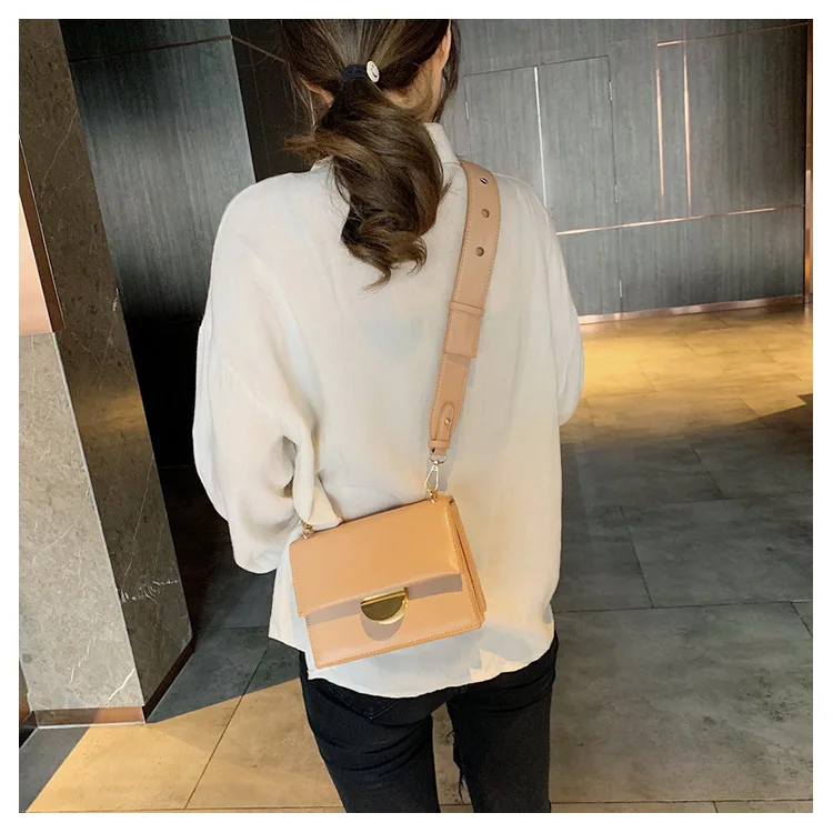 

2019 new stereo simple small square bag iron clip mouth shoulder slung women's bag