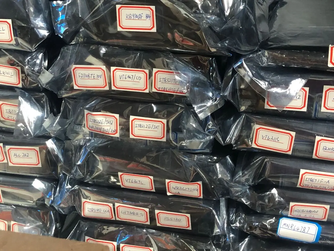 

2019 Direct Selling Promotion 100% New&original ATF16V8C-7JC ATF16V8C-7JI ATF16V8C-7JU
