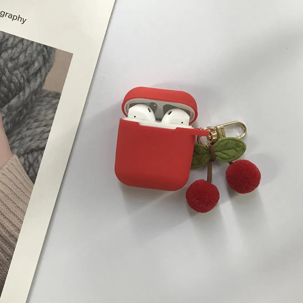 Корейский Вишневый меховой шарик-подвеска для гарнитура для AirPods чехол Bluetooth беспроводной защитный чехол для Apple AirPods чехол cherry Keychian - Цвет: Красный