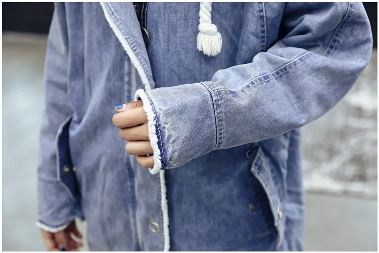 Женская куртка Зимние джинсовые парки новое пальто Женская Модная Джинсовая куртка с капюшоном большого размера с большим меховым воротником Верхняя одежда