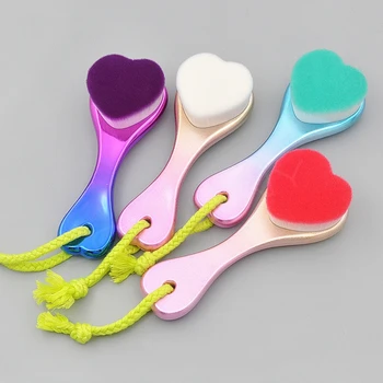 

Heart-shape Facial Cleansing Brush Lectroplated Grinding Handle Fiber Bristles Face Washing Brush Portable 3D Face Cleaning