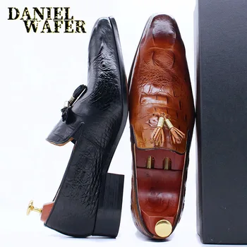 

Luxury Men's Leather Shoes Crocodile Prints Tassels Loafers Brown Black Casual Man Shoes Office Wedding Dress Summer Men Shoes