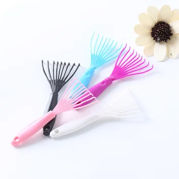 

1 Pc Hot Sale Plastic Hair Brush Cleaner Mini Hair Comb for Cleaning Small Hair Brush Beauty Tools In Random Color