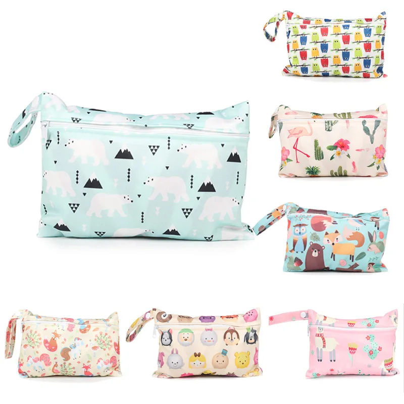 

1Pcs Stroller Carry Bag Portable Diaper Bags Wet Dry Nappy Handbag for Travel Reusable Cartoon Printed Baby Nappy Changing