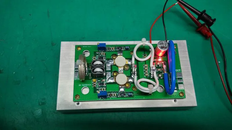 

76-110Mhz Radio Frequency Amplifier FM Transmitter Board FM Radio Frequency Amplifier 300W