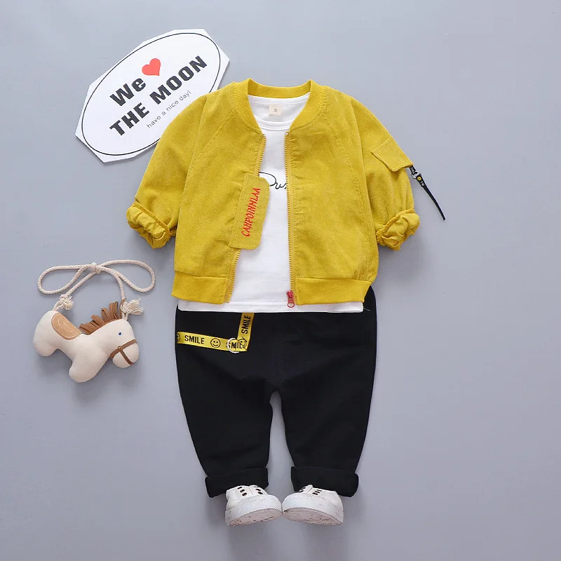 Новинка года, Детские комплекты одежды для мальчиков осенняя куртка с капюшоном с Пикачу+ футболка+ штаны, костюмы хлопковый комплект одежды из 3 предметов для маленьких мальчиков