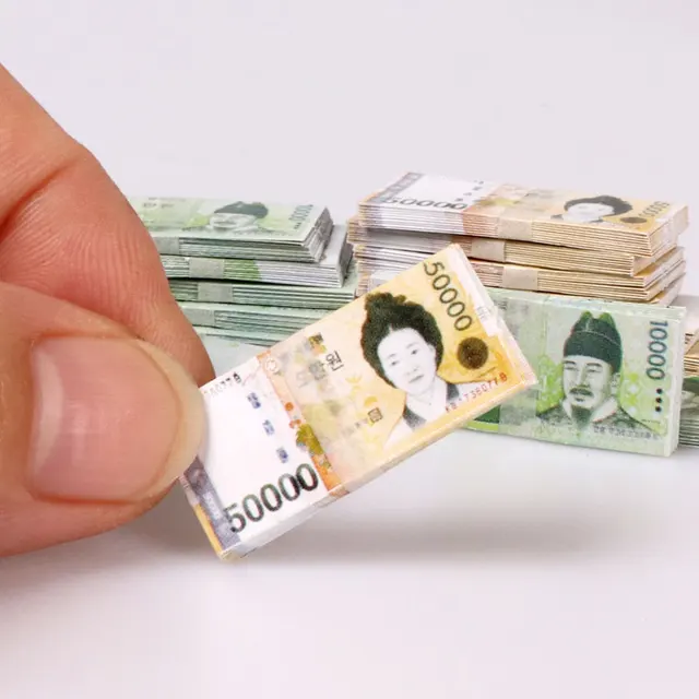 10 Bundle 1/6 Dollhouse Decor Accessories Mini Dollars Korean Won Banknote Model Miniature Items For Barbie Bjd Ob11 Dolls Money 3