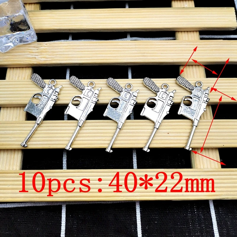

10pcs / 1pack Personalized Jewelry Pendant Accessories Silver Mauser Pistol Model Metal Jewelry Keychain Necklace Ornament