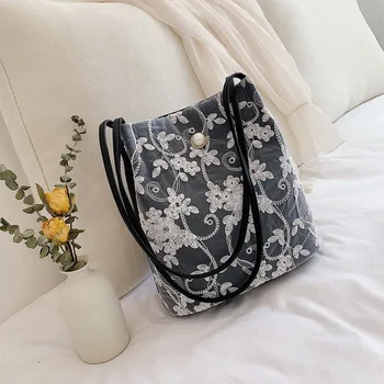 

Elegant women's bucket bag fashion lace flower decoration sweet lady handbag wild large capacity solid color girl shoulder bag