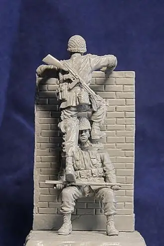 

1/35 Resin Model Building Kit Figure American paratrooper